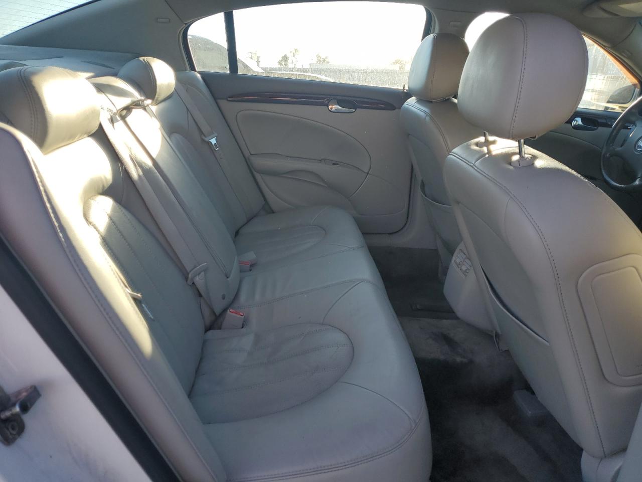 2008 Buick Lucerne Cxl VIN: 1G4HD572X8U103180 Lot: 92213145