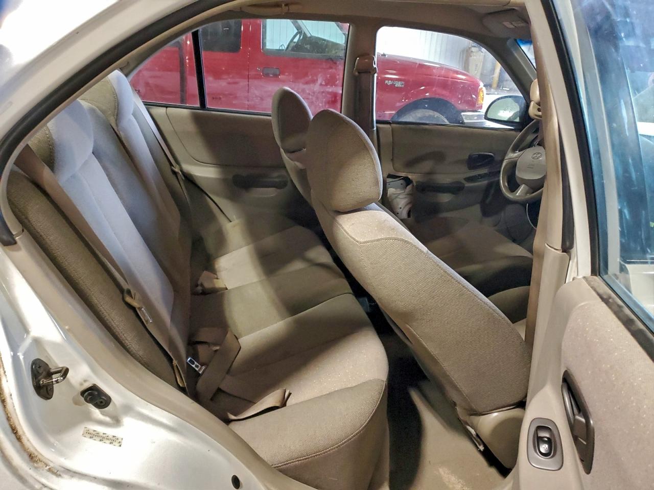 2002 Hyundai Accent Gl VIN: KMHCG45C72U367181 Lot: 94656155