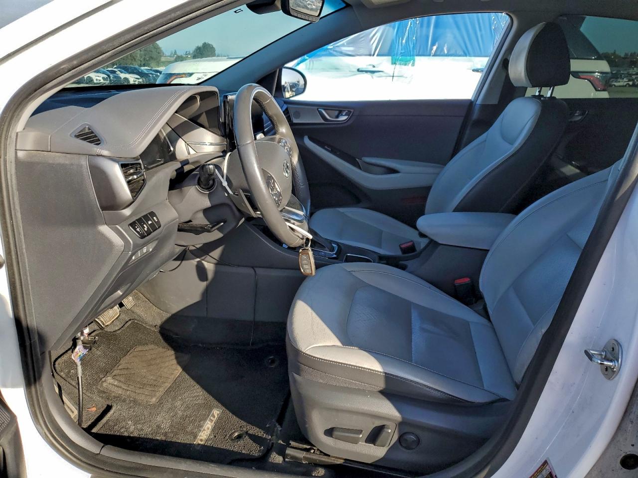 2021 Hyundai Ioniq Limited VIN: KMHC05LC9MU261069 Lot: 94369225