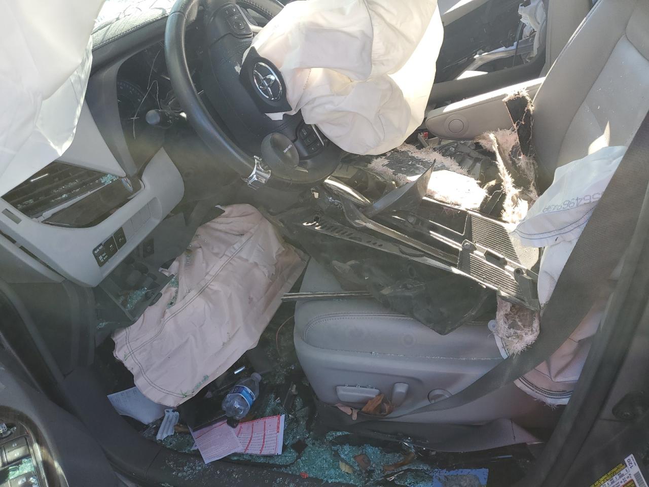 2019 Toyota Sienna Xle VIN: 5TDYZ3DCXKS995644 Lot: 92399265