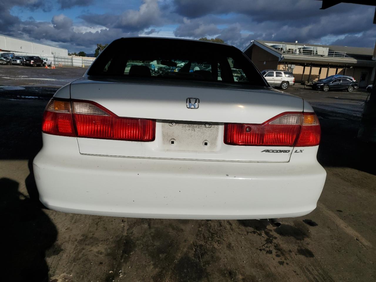 1999 Honda Accord Lx VIN: 1HGCG6659XA136907 Lot: 93033175