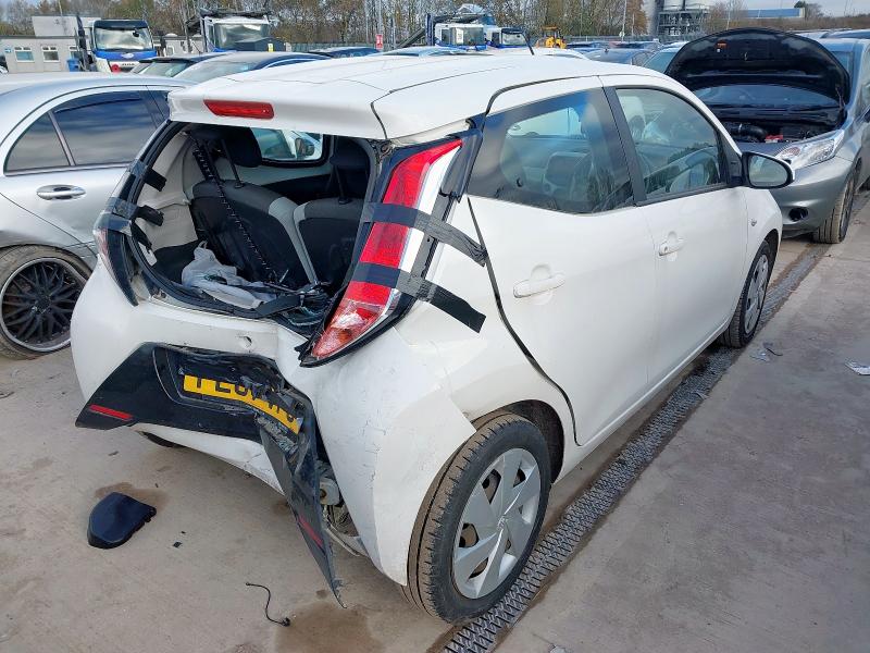 2017 TOYOTA AYGO 1.0 VVT-I X-PLAY 5DR