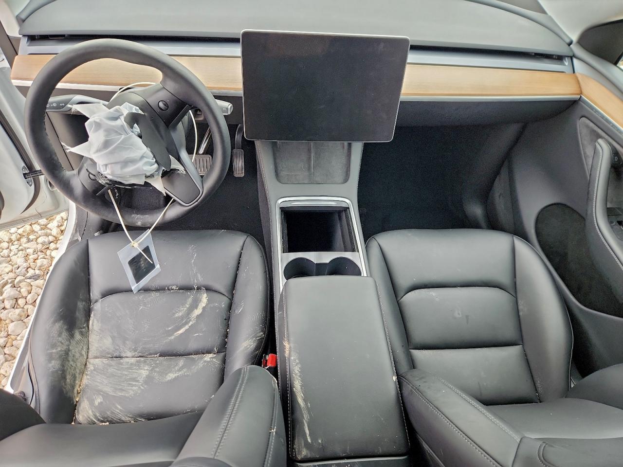 2023 Tesla Model Y VIN: 7SAYGDEE5PA130328 Lot: 93969915