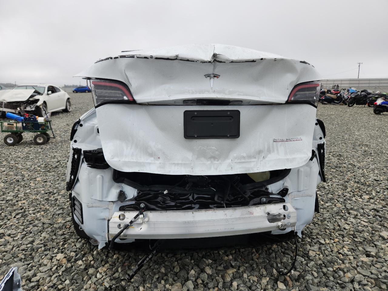 2022 Tesla Model Y VIN: 7SAYGDEF4NF487945 Lot: 90706985