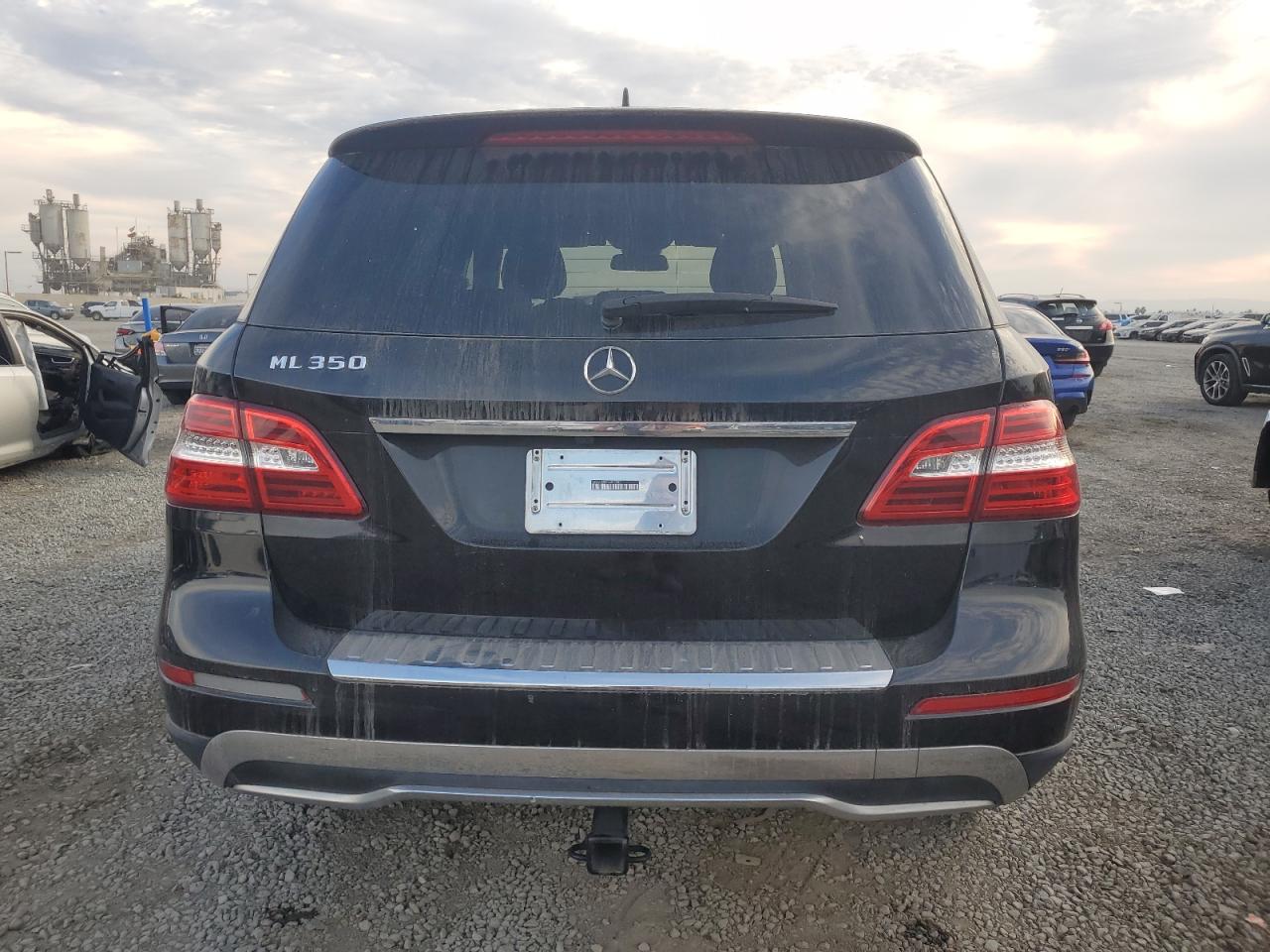 2015 Mercedes-Benz Ml 350 VIN: 4JGDA5JB0FA498582 Lot: 92357975