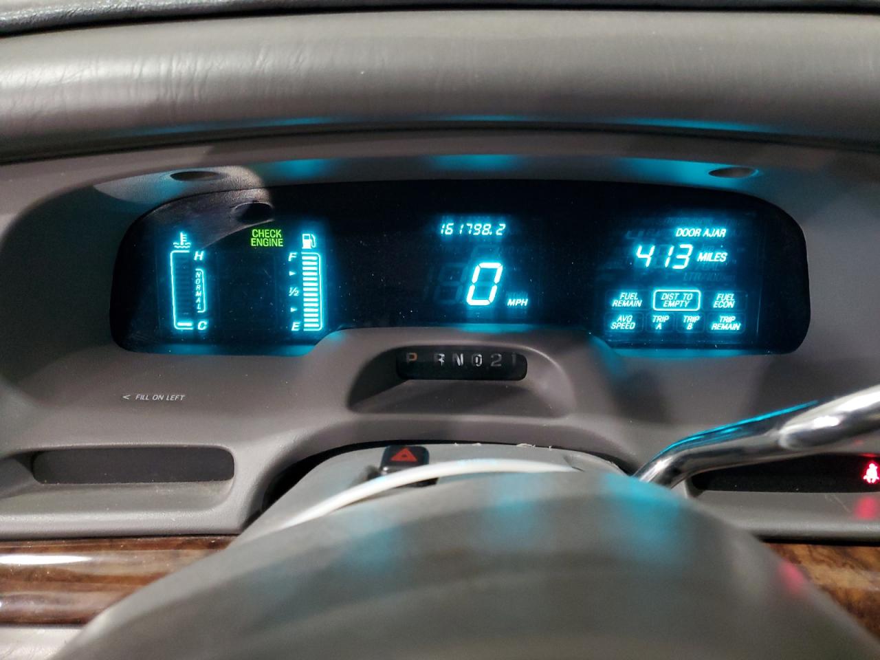 1997 Lincoln Town Car Signature VIN: 1LNLM82W9VY759073 Lot: 92061195