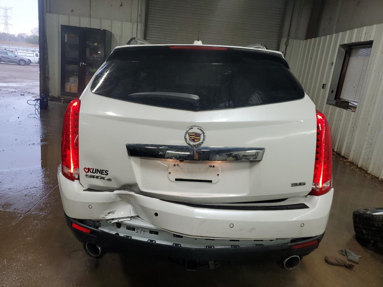 2016 Cadillac Srx Performance Collection VIN: 3GYFNCE39GS568583 Lot: 93201535