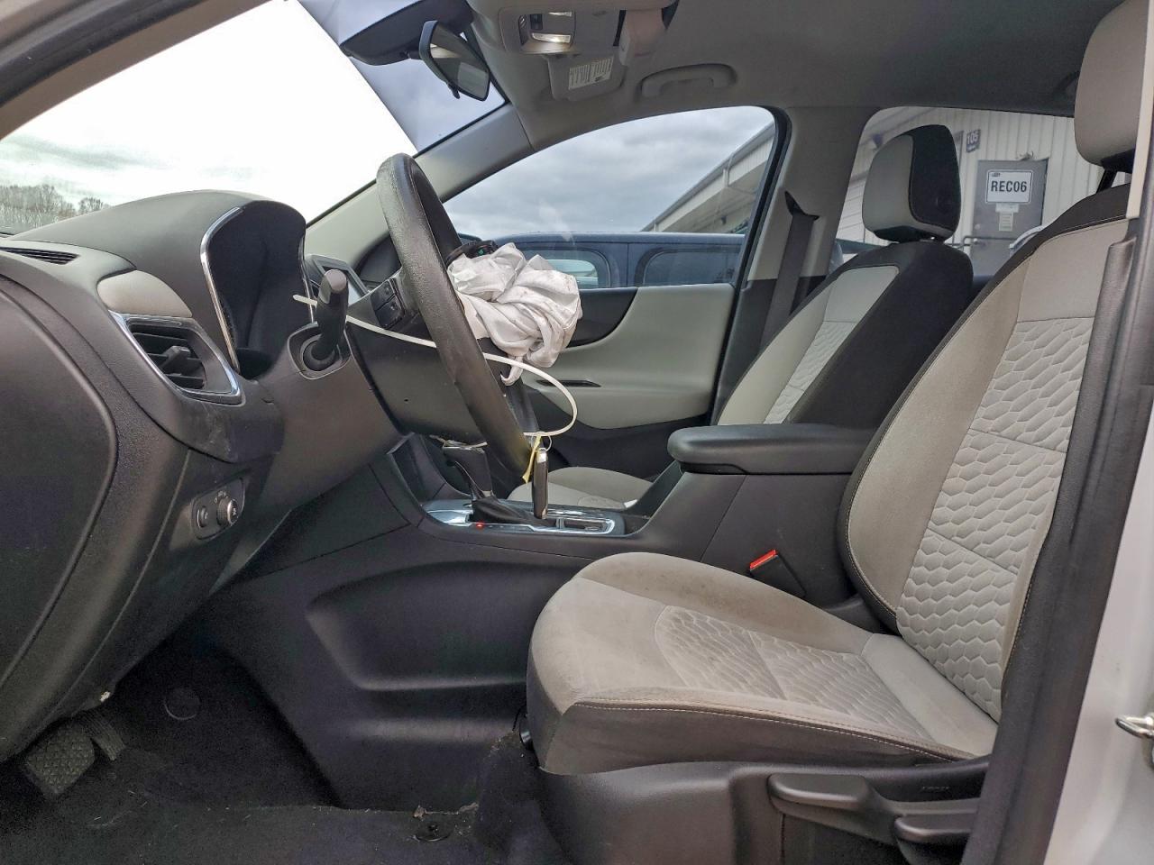 2018 Chevrolet Equinox Ls VIN: 2GNAXHEV9J6170991 Lot: 94639085