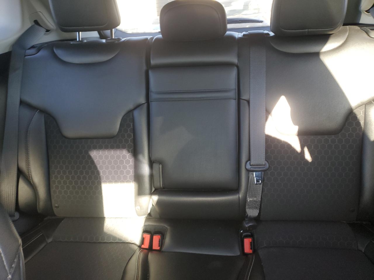 2018 Jeep Compass Latitude VIN: 3C4NJCBB6JT338817 Lot: 92992475