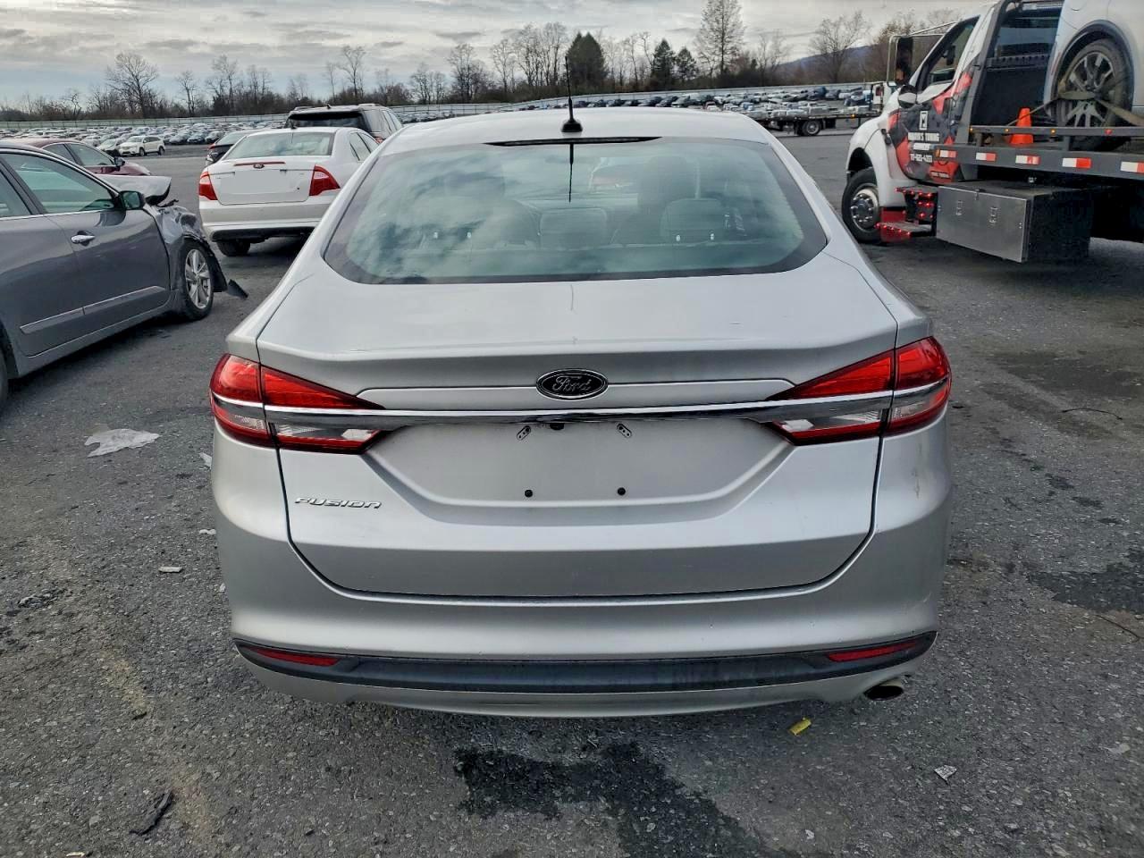2017 Ford Fusion S VIN: 3FA6P0G77HR164405 Lot: 93388685