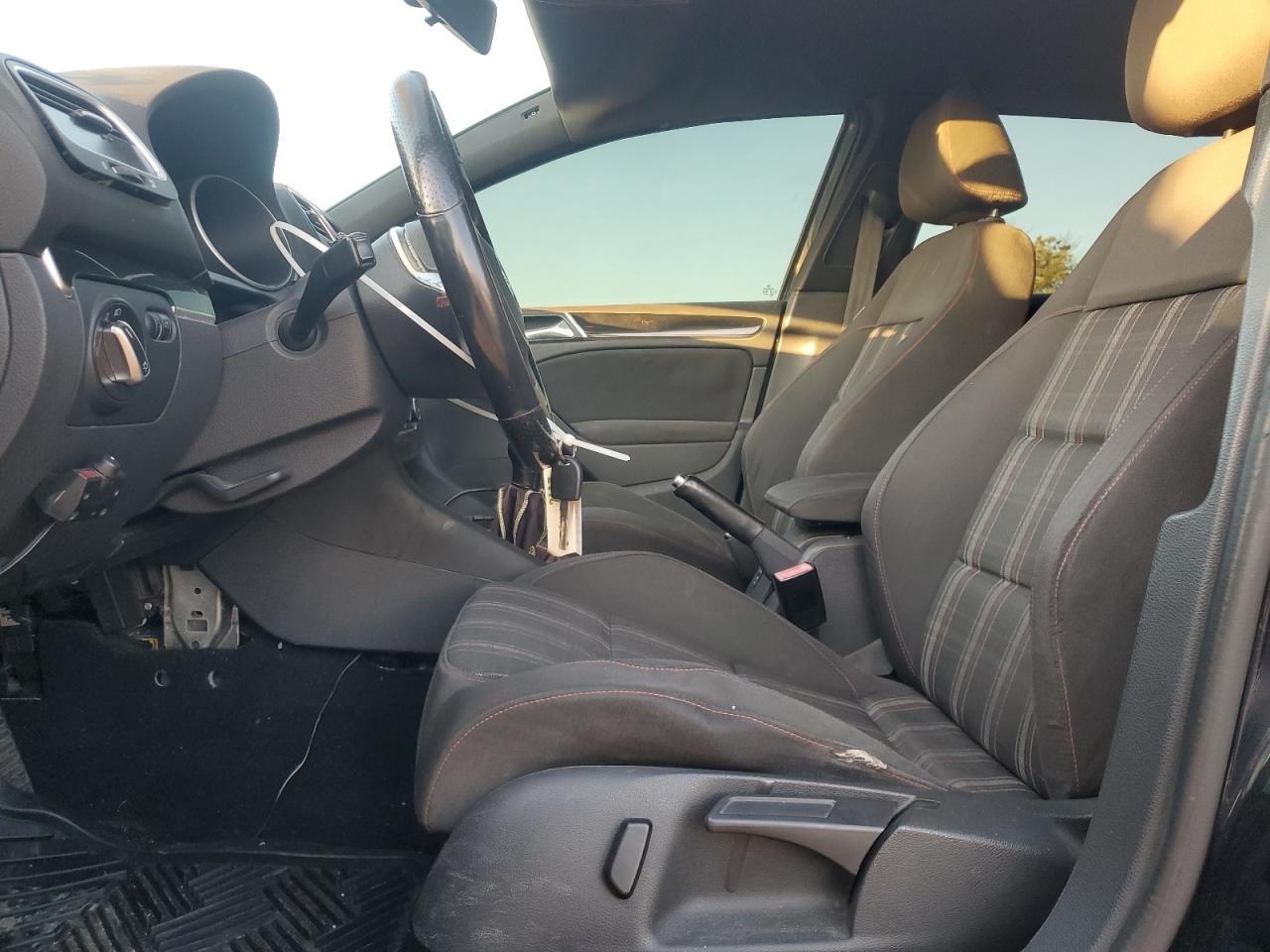 2013 Volkswagen Gti VIN: WVWGD7AJ6DW063934 Lot: 92861055