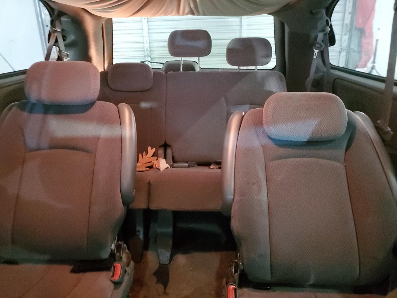 2007 Chrysler Town & Country Lx VIN: 2A4GP44R17R190296 Lot: 92648085