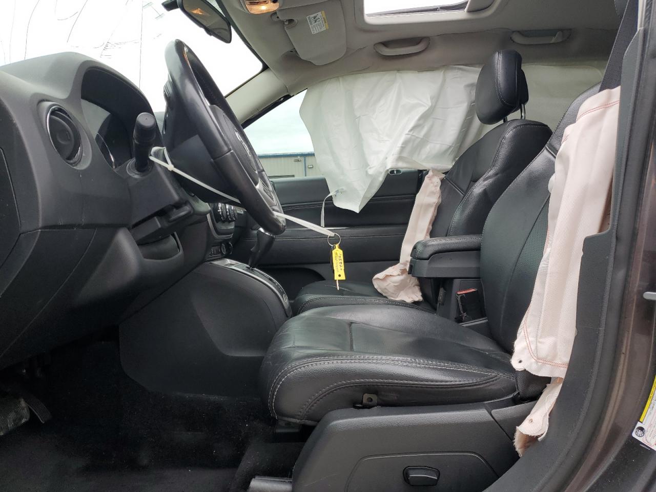 2015 Jeep Compass Latitude VIN: 1C4NJDEB8FD216362 Lot: 91096795