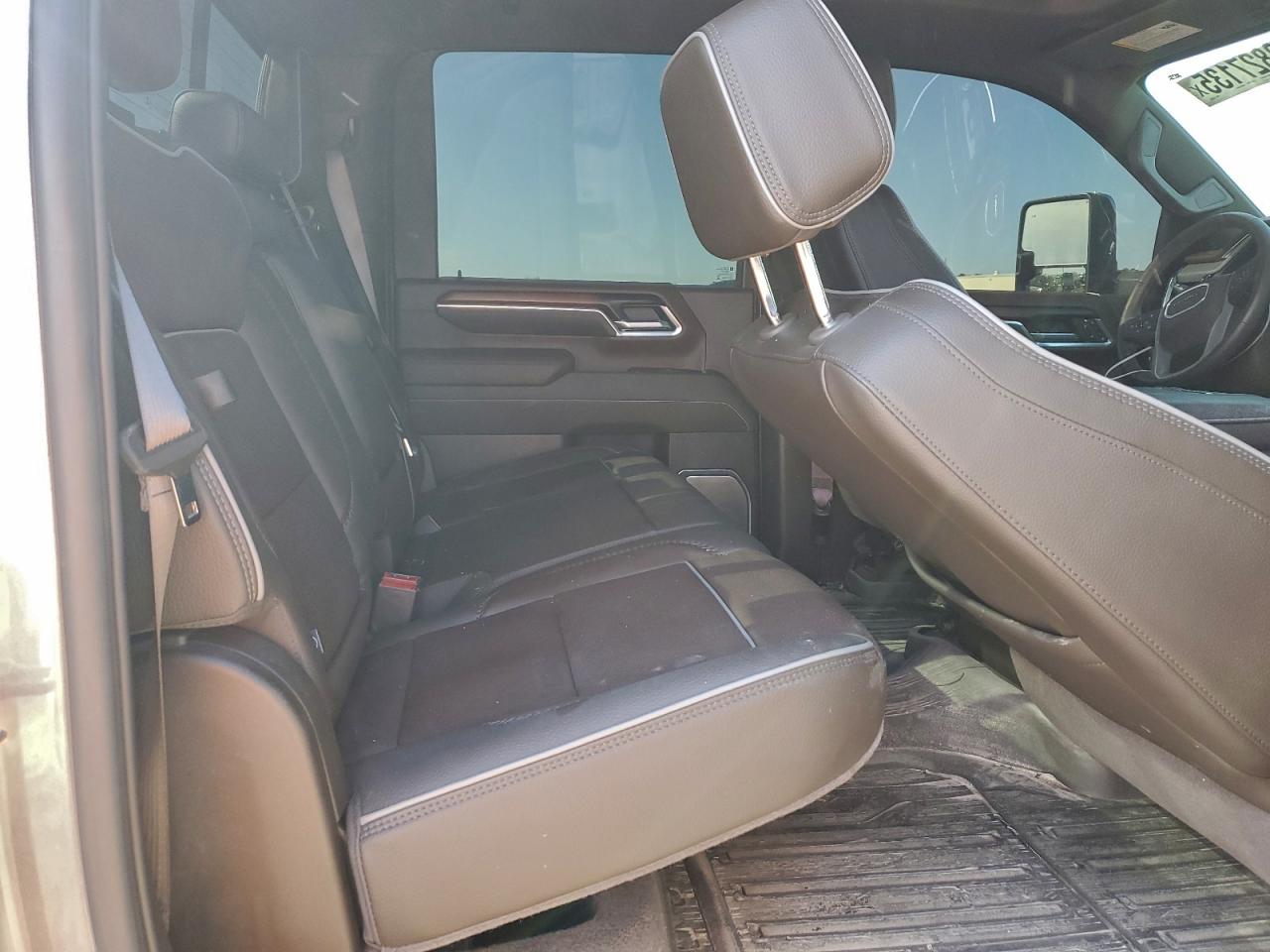 2025 GMC Sierra K2500 Denali VIN: 1GT4UREY2SF270260 Lot: 92827135