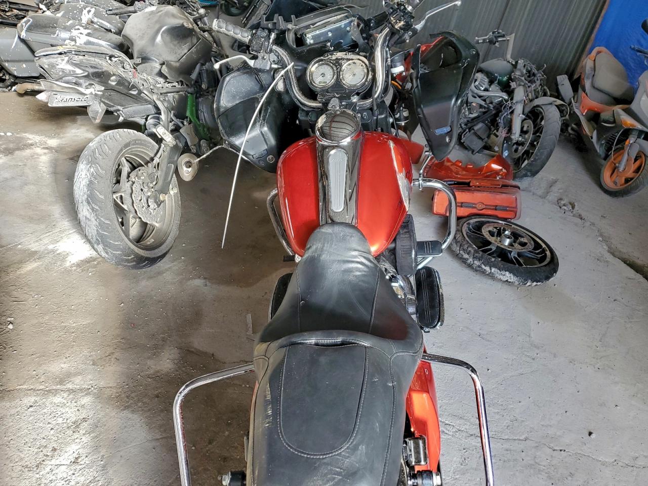 2011 Harley-Davidson Fltrx VIN: 1HD1KHM13BB677842 Lot: 94132985