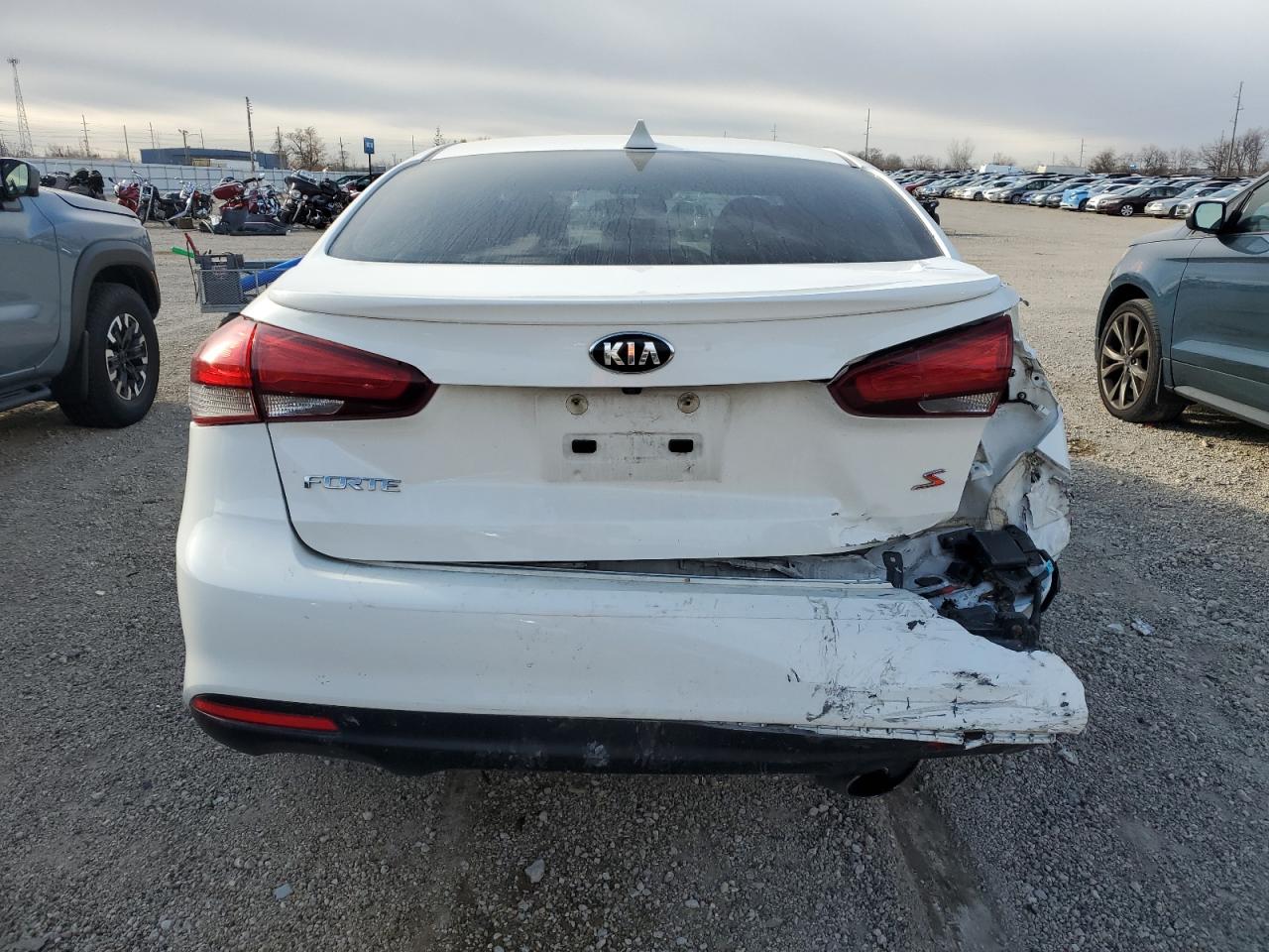 2017 Kia Forte Lx VIN: 3KPFL4A77HE044021 Lot: 92998035