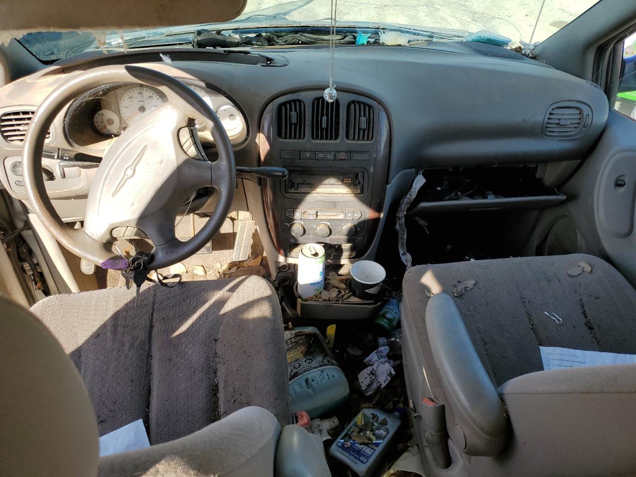 2001 Chrysler Town & Country Lx VIN: 2C4GP44331R280168 Lot: 92050095