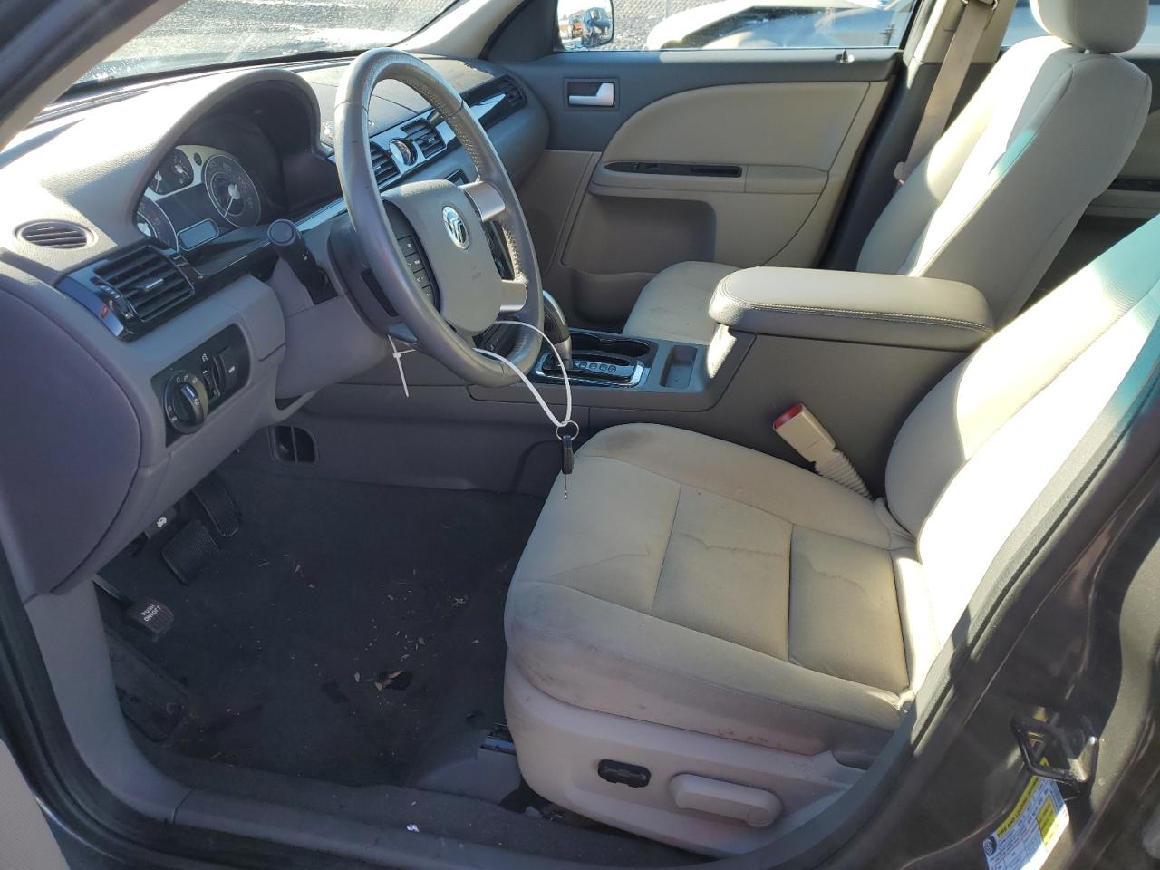 2008 Mercury Sable Luxury VIN: 1MEHM40W98G615893 Lot: 92215635