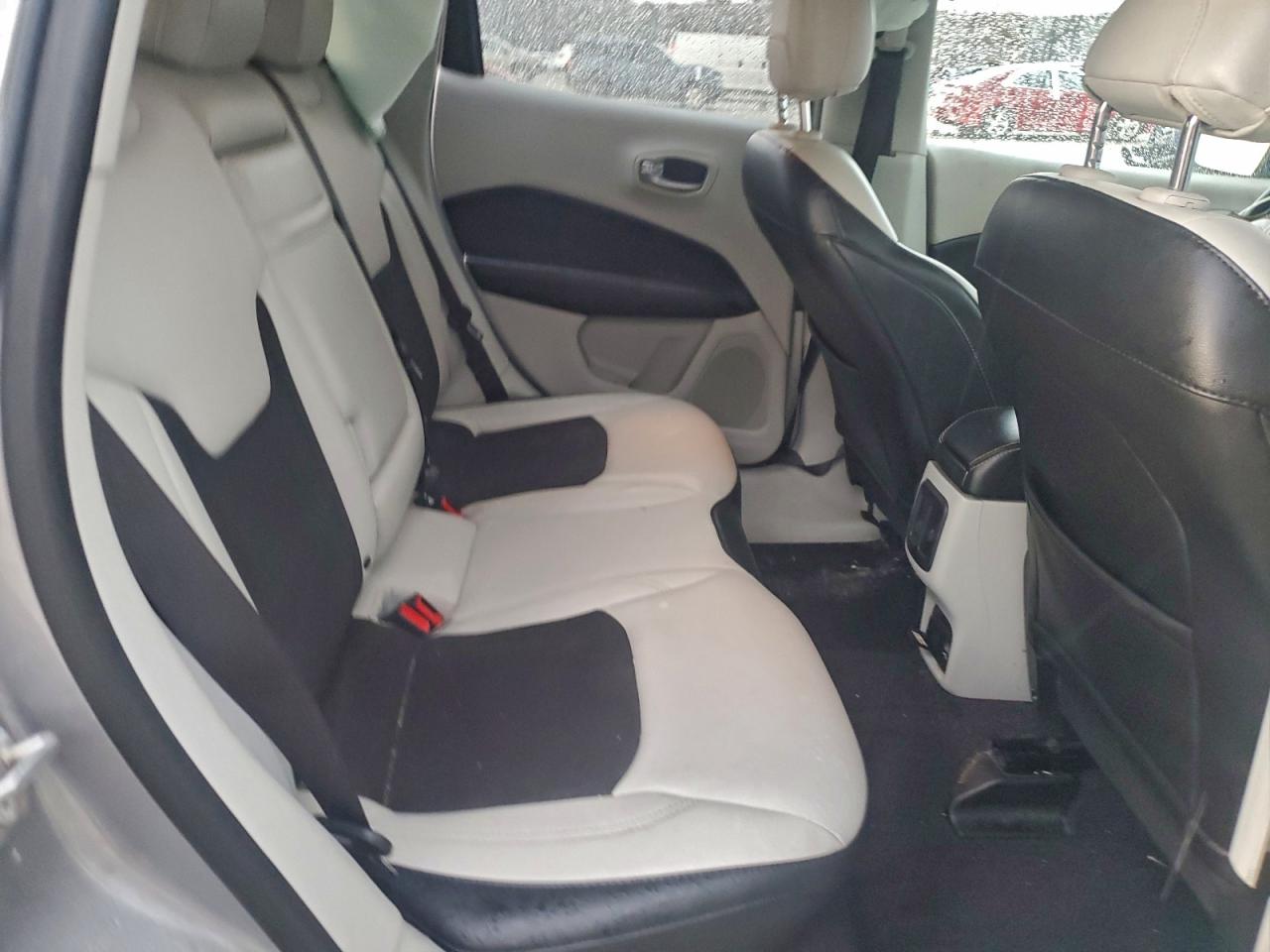 2018 Jeep Compass Latitude VIN: 3C4NJCBB8JT468873 Lot: 94427875