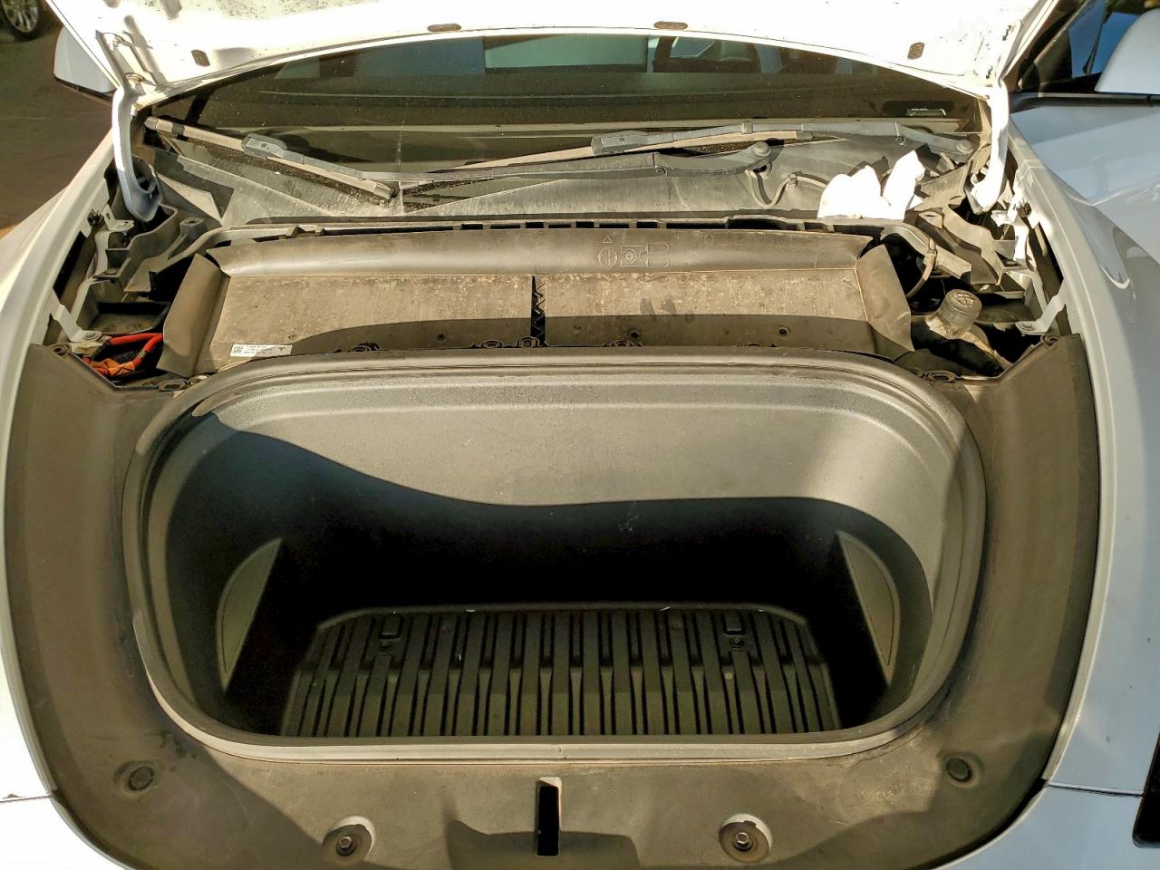 2021 Tesla Model Y VIN: 5YJYGAEE0MF212204 Lot: 93850295