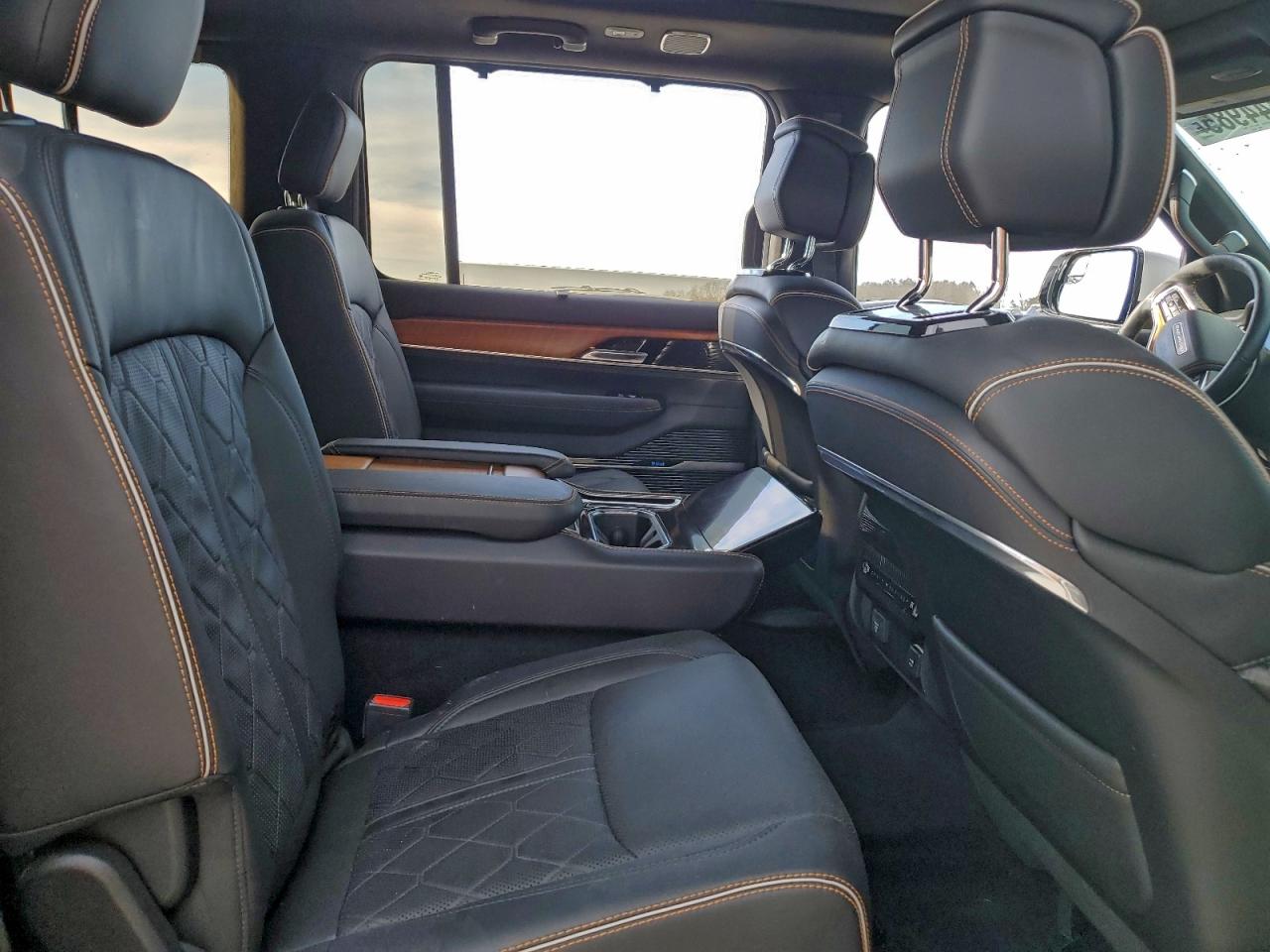 2022 Jeep Grand Wagoneer Series Iii VIN: 1C4SJVGJ9NS136138 Lot: 93344985