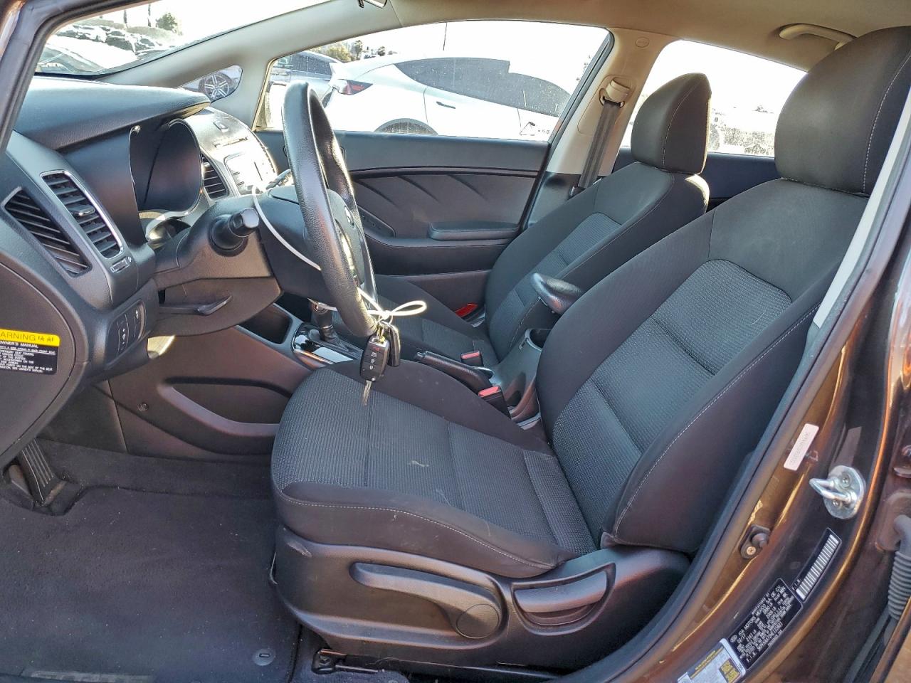 2017 Kia Forte Lx VIN: 3KPFK4A72HE125821 Lot: 93441945