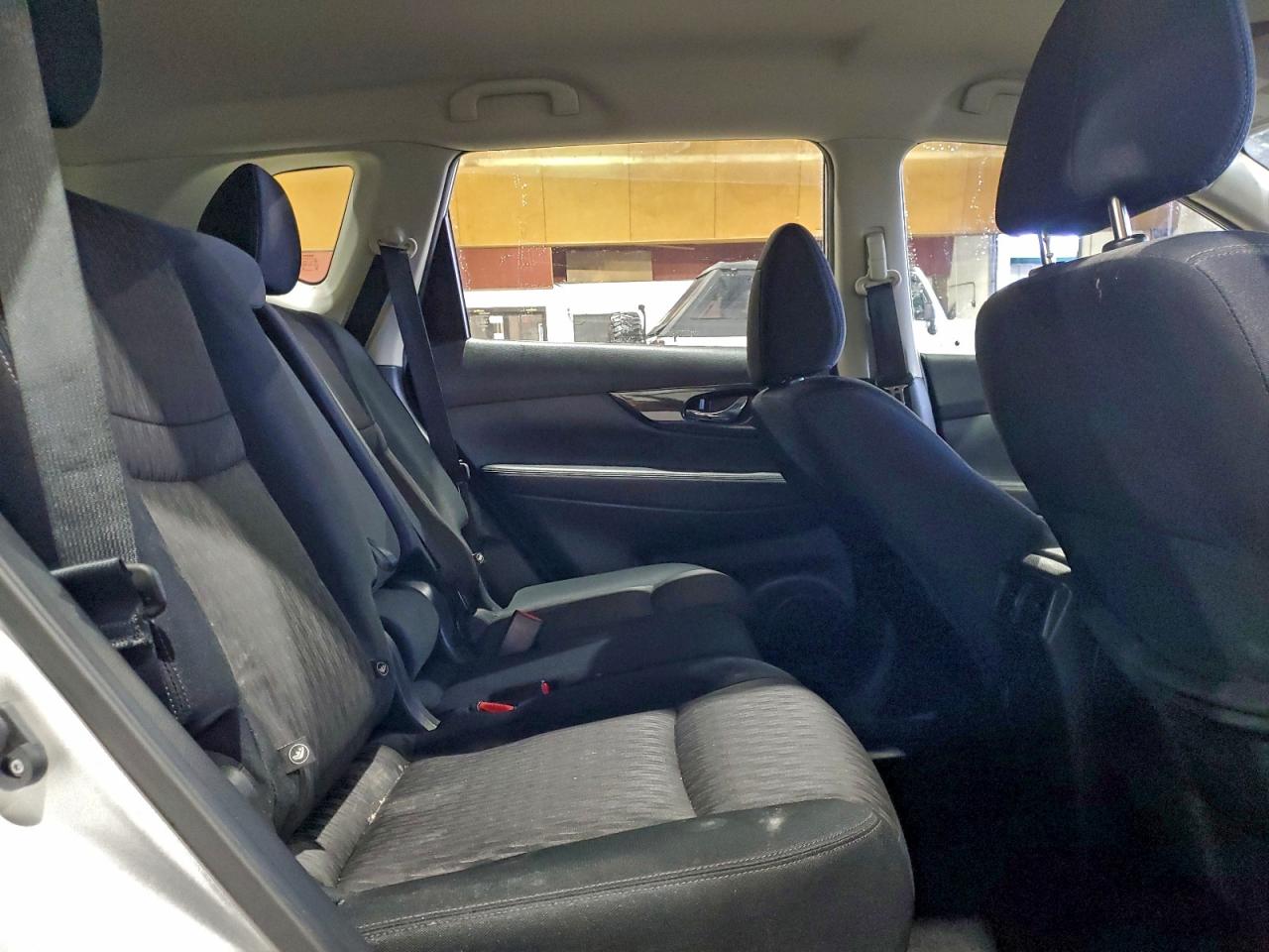 2017 Nissan Rogue S VIN: JN8AT2MV7HW263631 Lot: 94630965