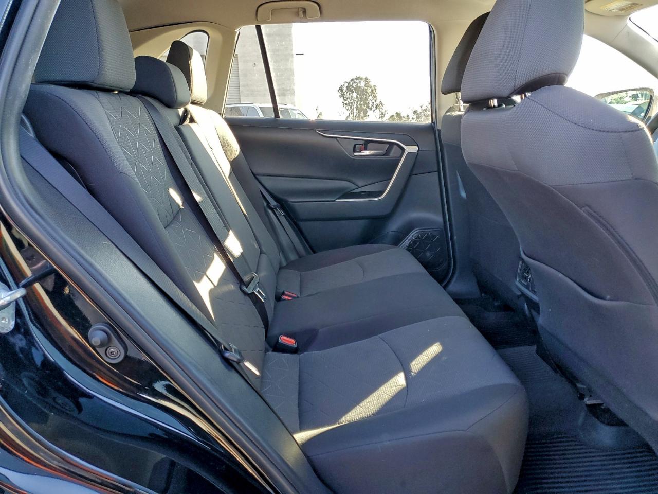 2020 Toyota Rav4 Xle VIN: 2T3W1RFV5LW077414 Lot: 93338625