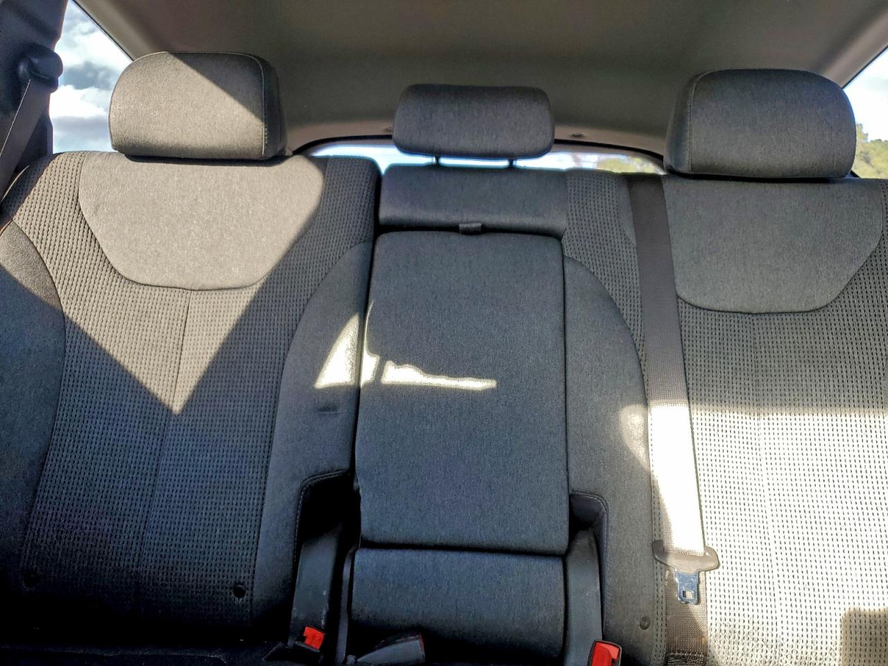 2019 Hyundai Santa Fe Sel VIN: 5NMS33AD4KH040877 Lot: 94448165