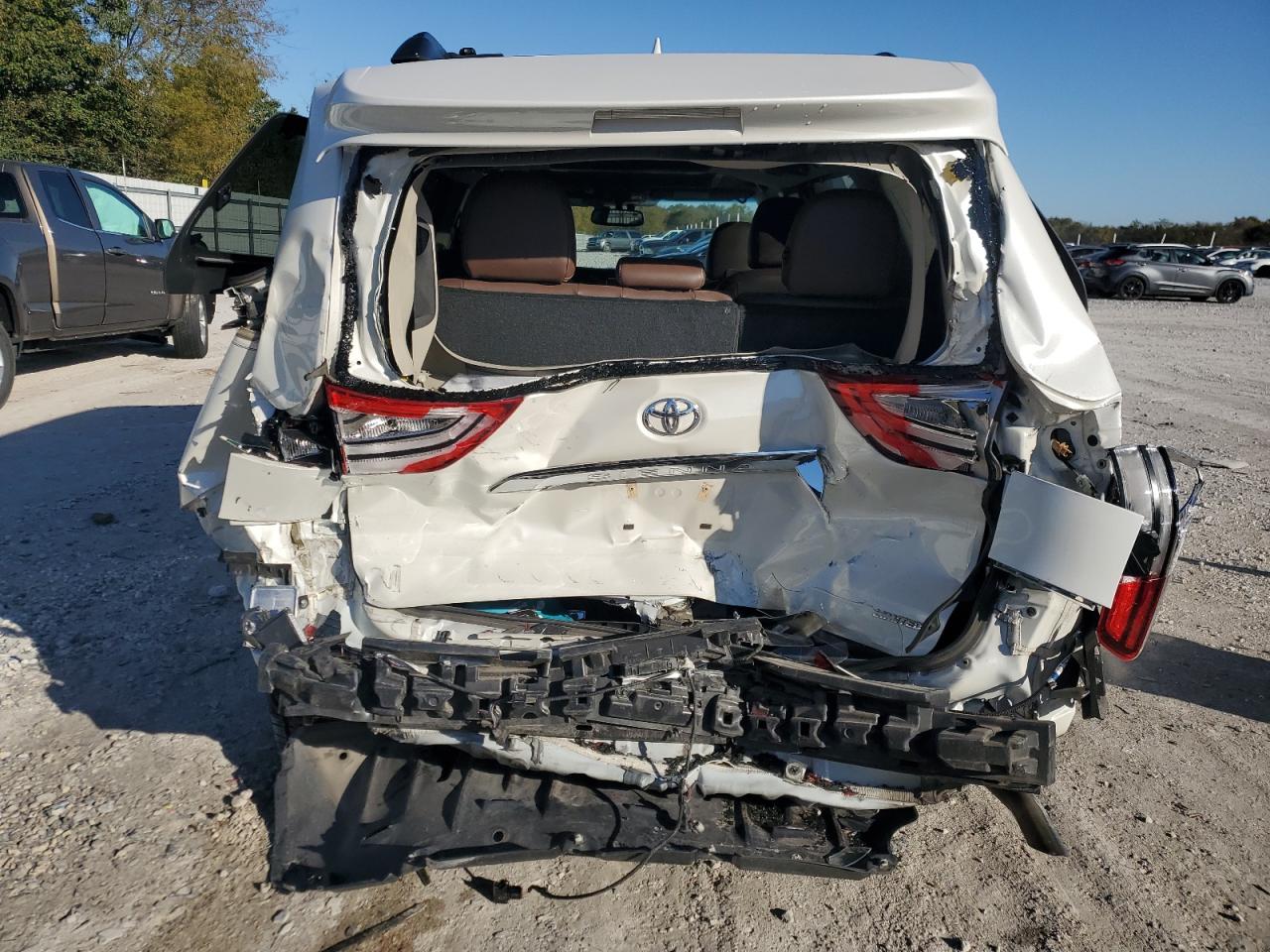 2016 Toyota Sienna Xle VIN: 5TDYK3DC0GS764716 Lot: 91001115