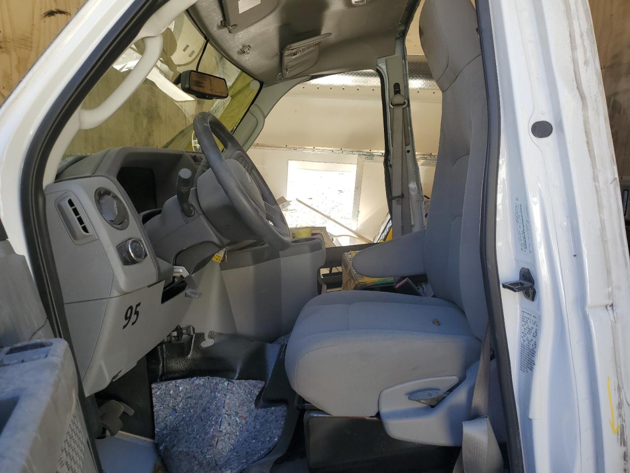 2025 Ford Econoline E450 Super Duty Cutaway Van VIN: 1FDXE4FN9SDD15218 Lot: 89720445