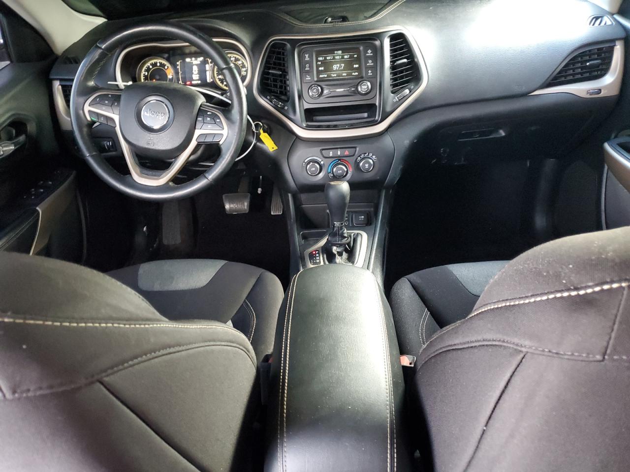 2018 Jeep Cherokee Latitude VIN: 1C4PJLCB3JD531505 Lot: 91451435