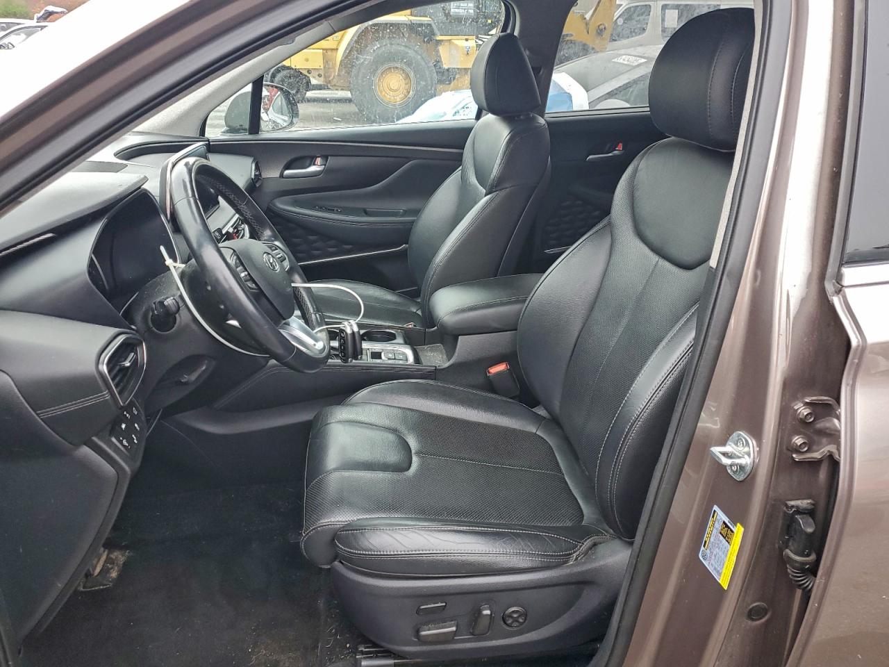 2020 Hyundai Santa Fe Limited VIN: 5NMS5CAA8LH261643 Lot: 93741275