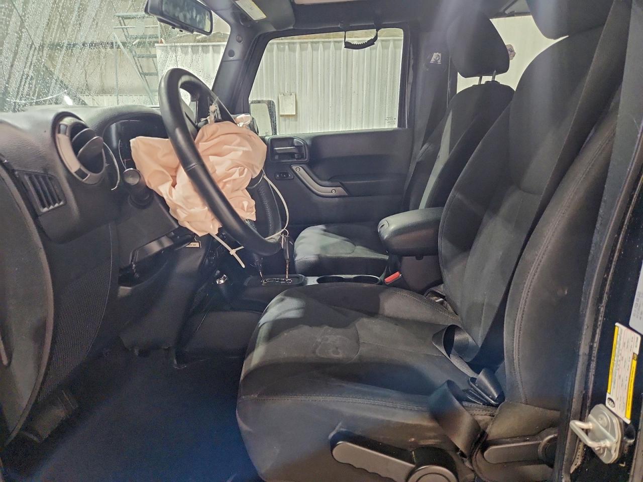 2016 Jeep Wrangler Unlimited Sport VIN: 1C4BJWDG8GL273468 Lot: 94379835