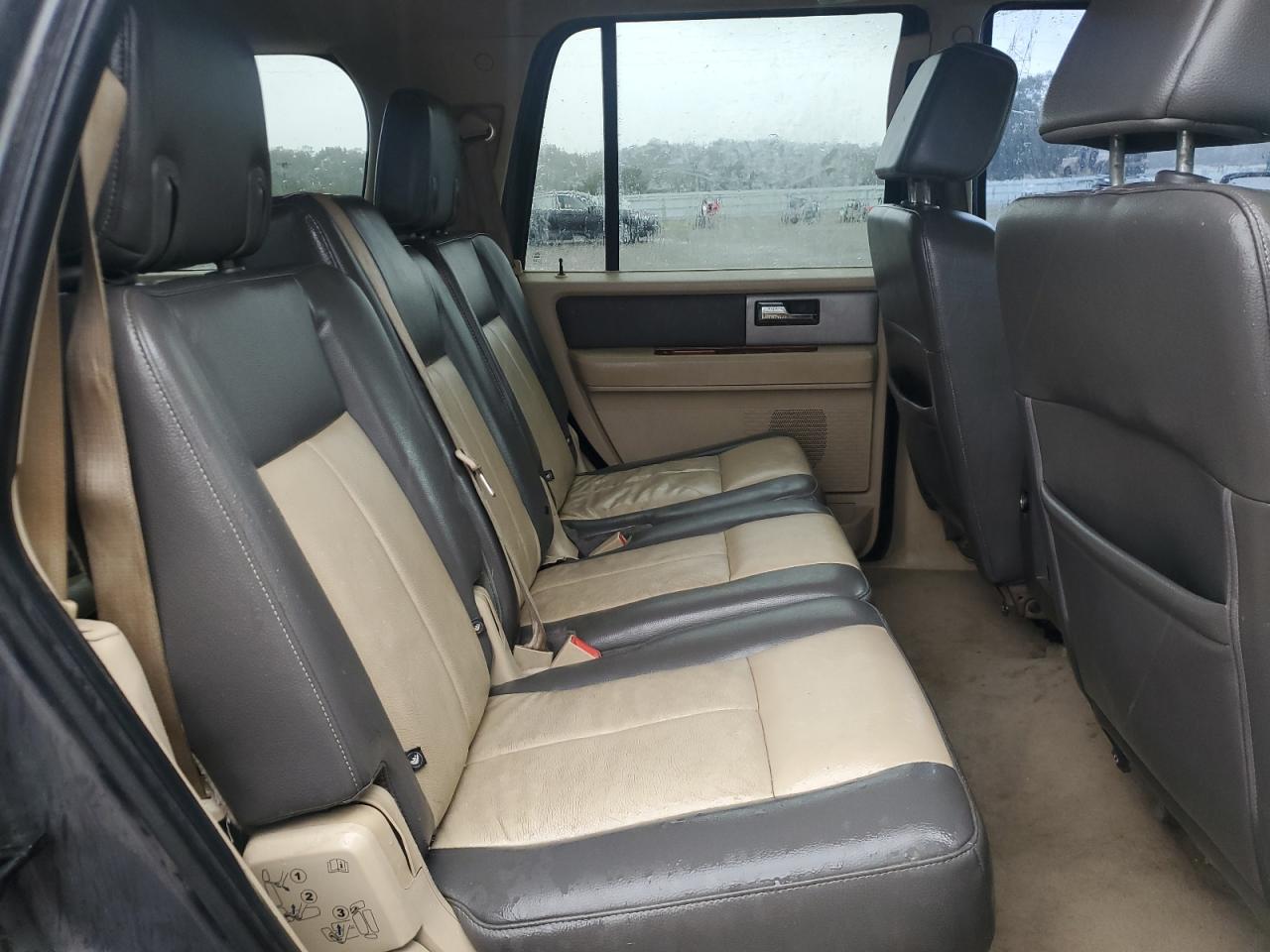 2007 Ford Expedition Eddie Bauer VIN: 1FMFU18547LA12192 Lot: 92738085