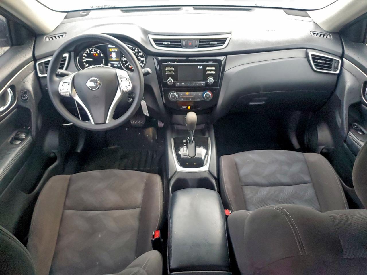 2015 Nissan Rogue S VIN: KNMAT2MTXFP562807 Lot: 94357865