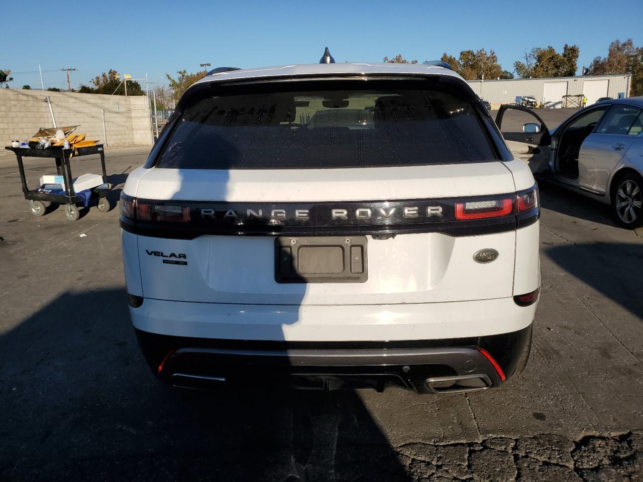 2018 Land Rover Range Rover Velar R-Dynamic Se VIN: SALYL2RVXJA746951 Lot: 91643845