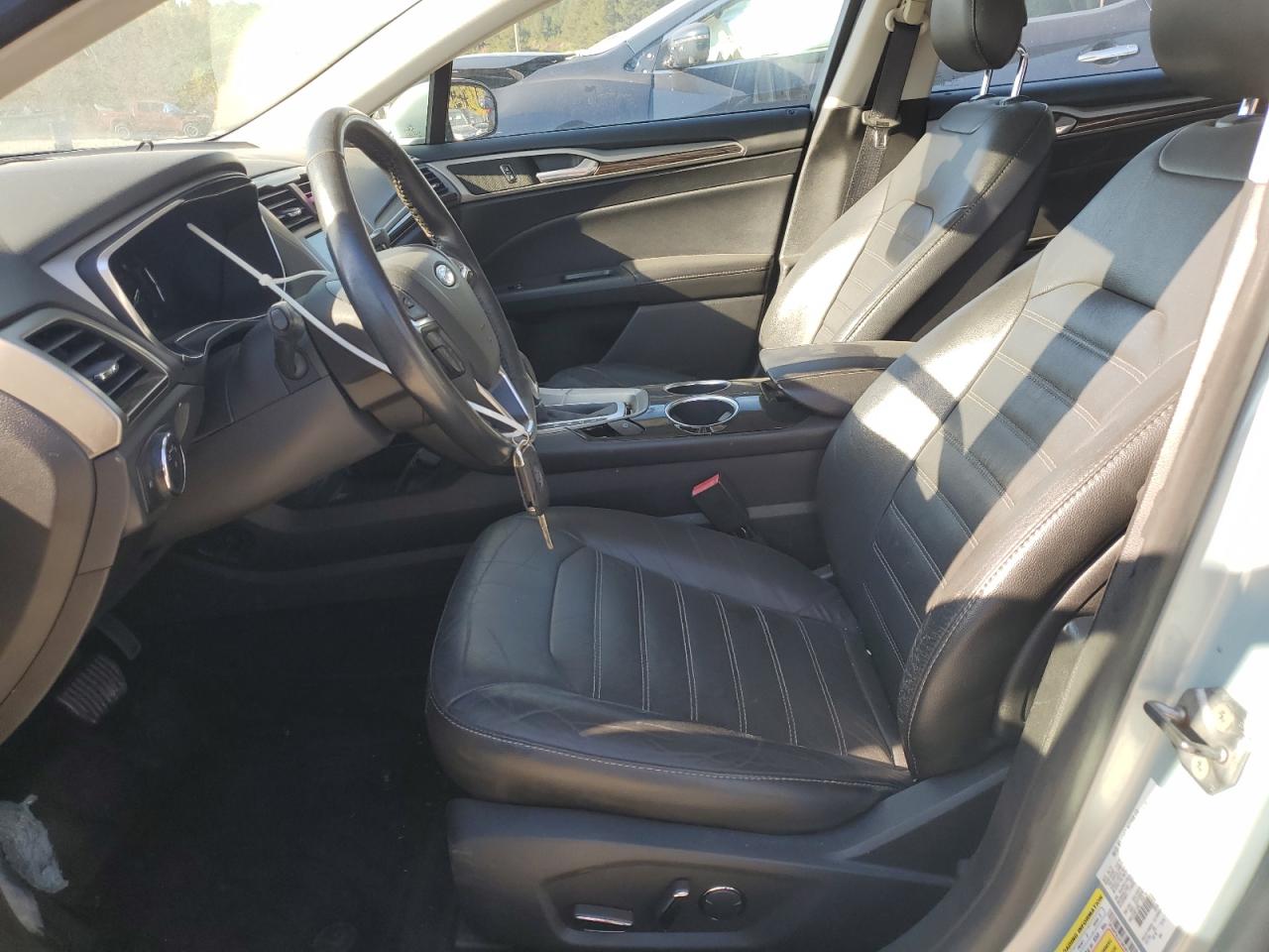 2013 Ford Fusion Se Hybrid VIN: 3FA6P0LU1DR361415 Lot: 87045935