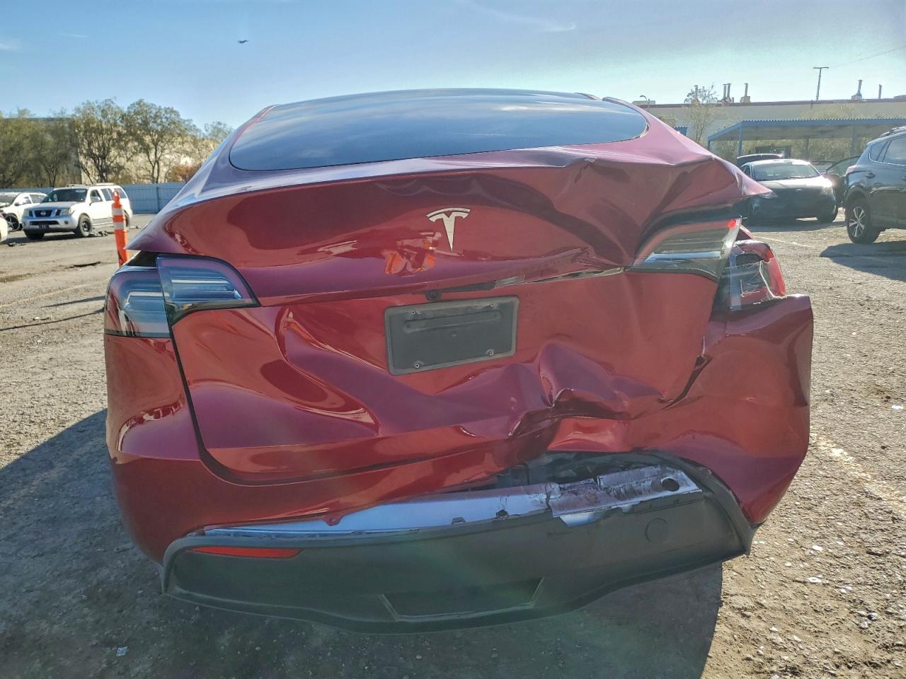 2024 Tesla Model Y VIN: 7SAYGDED6RF090709 Lot: 94753605