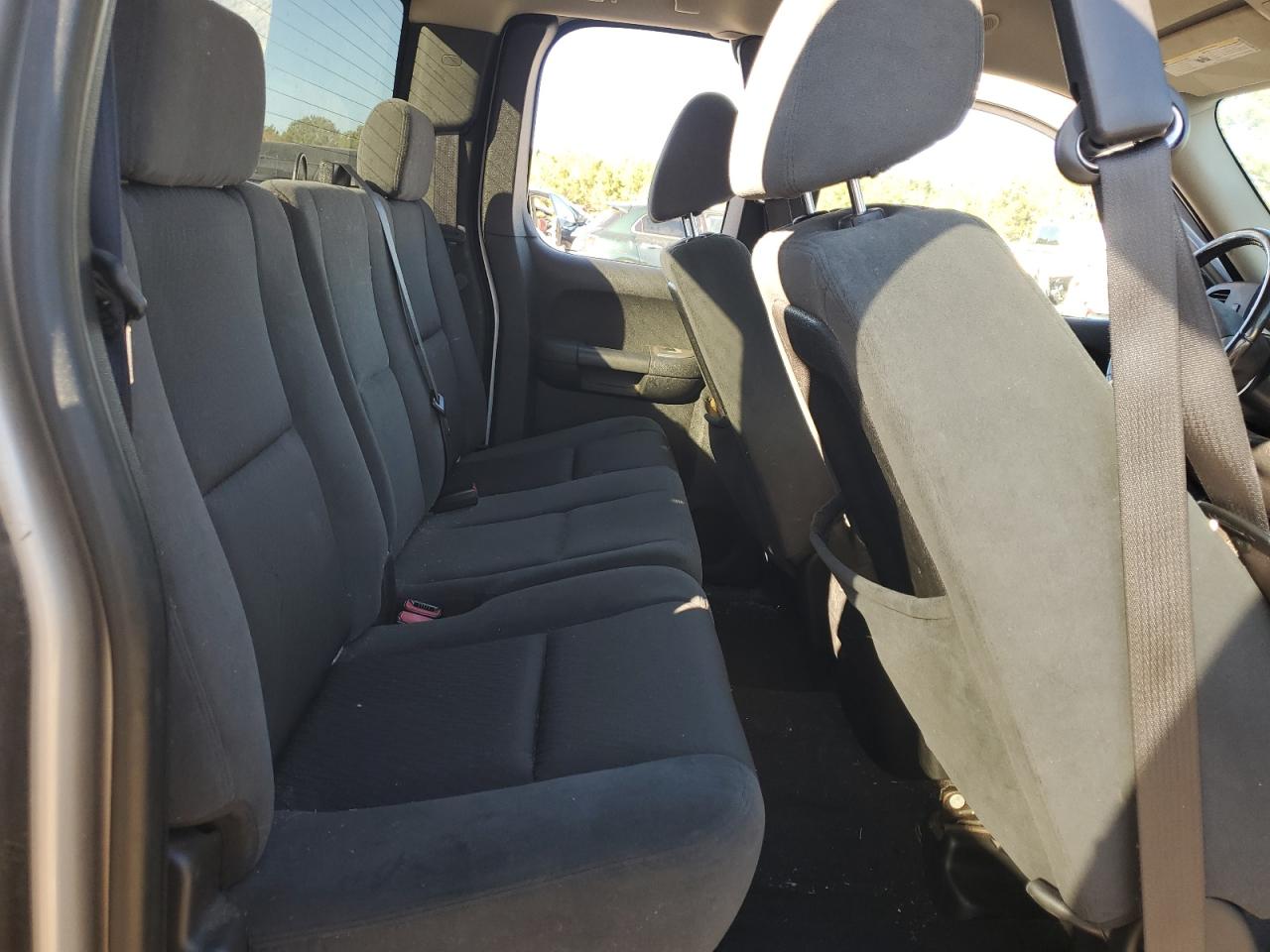 2008 GMC Sierra C1500 VIN: 2GTEC19J781111174 Lot: 92351425