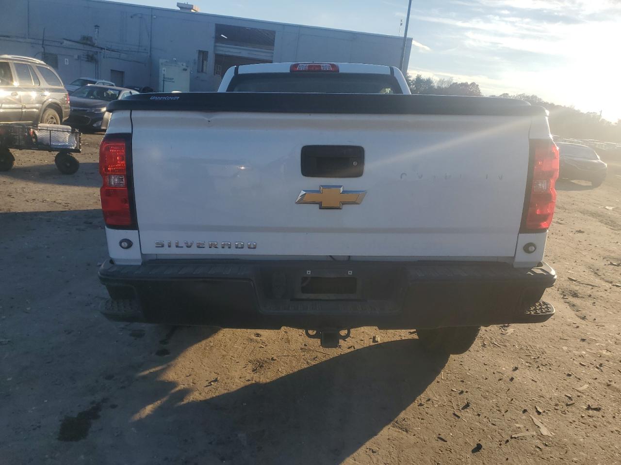 2018 Chevrolet Silverado K1500 VIN: 1GCUKNEC1JF211525 Lot: 93768675