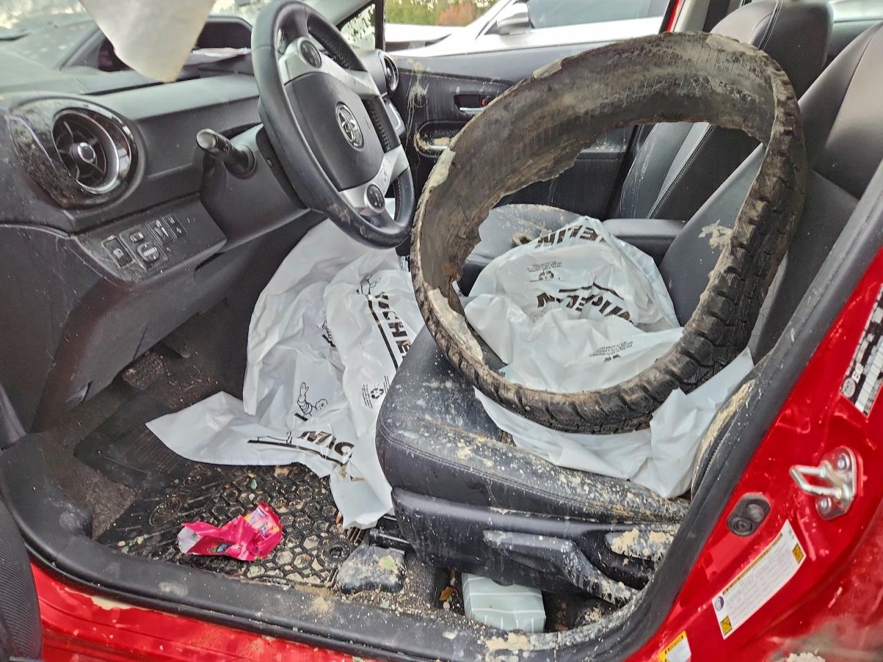 2016 Toyota Prius C VIN: JTDKDTB32G1129755 Lot: 93060855