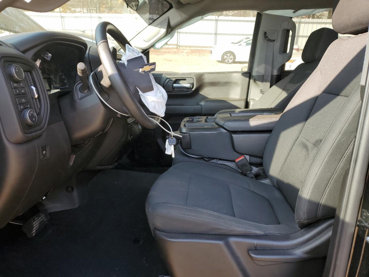 2021 Chevrolet Silverado K1500 Custom VIN: 3GCUYBEF7MG123718 Lot: 93887685