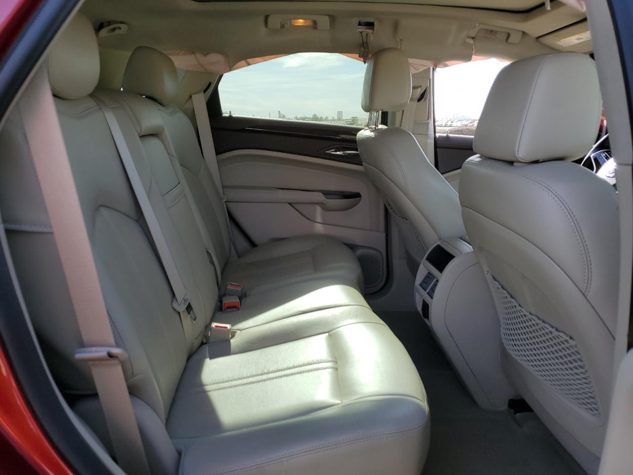 2014 Cadillac Srx Performance Collection VIN: 3GYFNFE37ES525763 Lot: 92170795