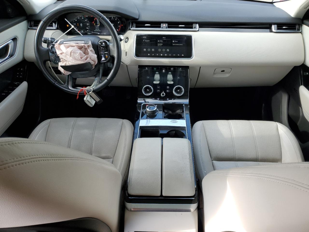 2018 Land Rover Range Rover Velar S VIN: SALYB2RXXJA748302 Lot: 92686495