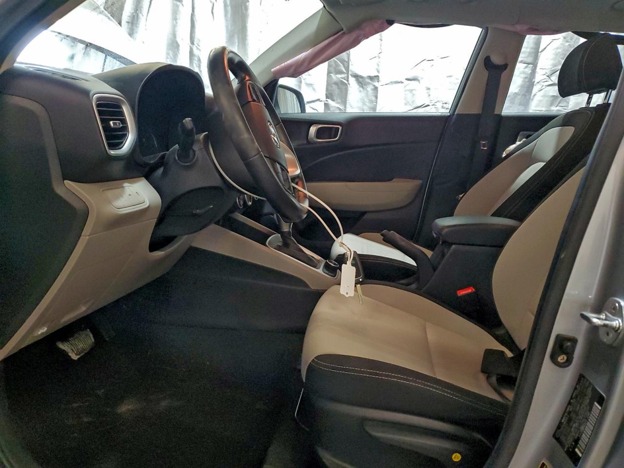 2022 Hyundai Venue Sel VIN: KMHRC8A35NU159338 Lot: 94093555