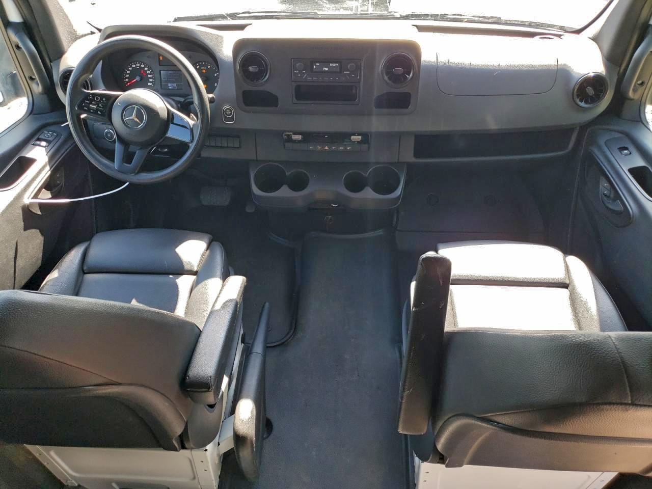 2019 Mercedes-Benz Sprinter 2500/3500 VIN: WD4PF1CDXKP185434 Lot: 94643135