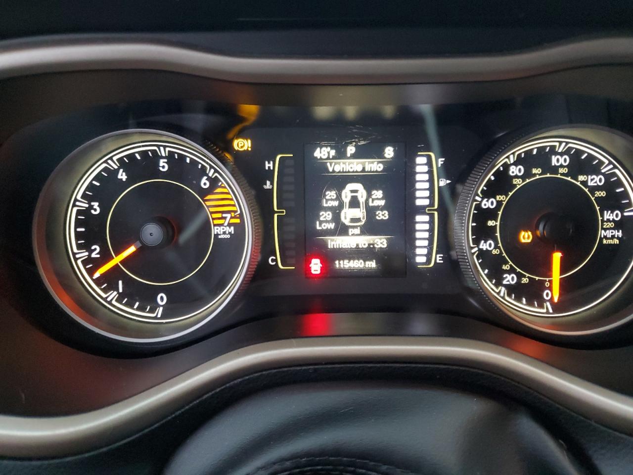 2017 Jeep Cherokee Latitude VIN: 1C4PJLCB5HW643463 Lot: 86161625