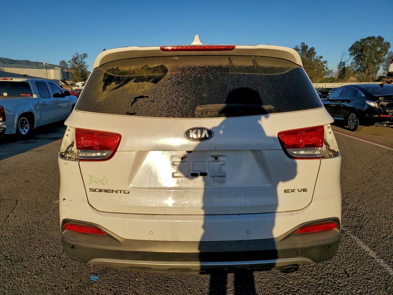 2016 Kia Sorento Ex VIN: 5XYPH4A53GG143859 Lot: 93925195