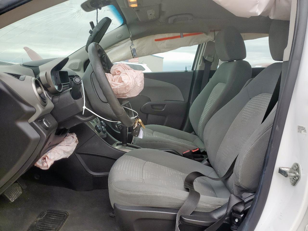 2015 Chevrolet Sonic Ls VIN: 1G1JA6SG9F4186081 Lot: 93904085